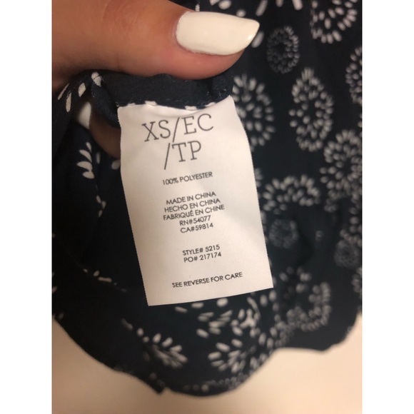 Cabi sleeveless dandelion print blouse - Picture 5 of 5